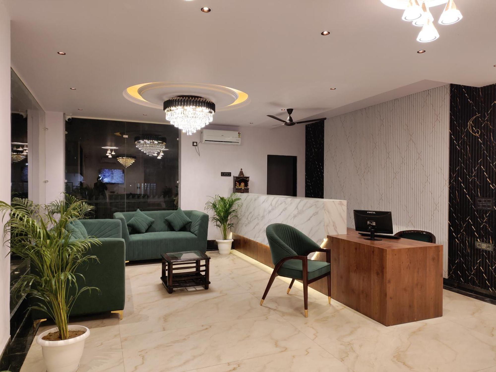 Emerald Suites Greater Noida Buitenkant foto