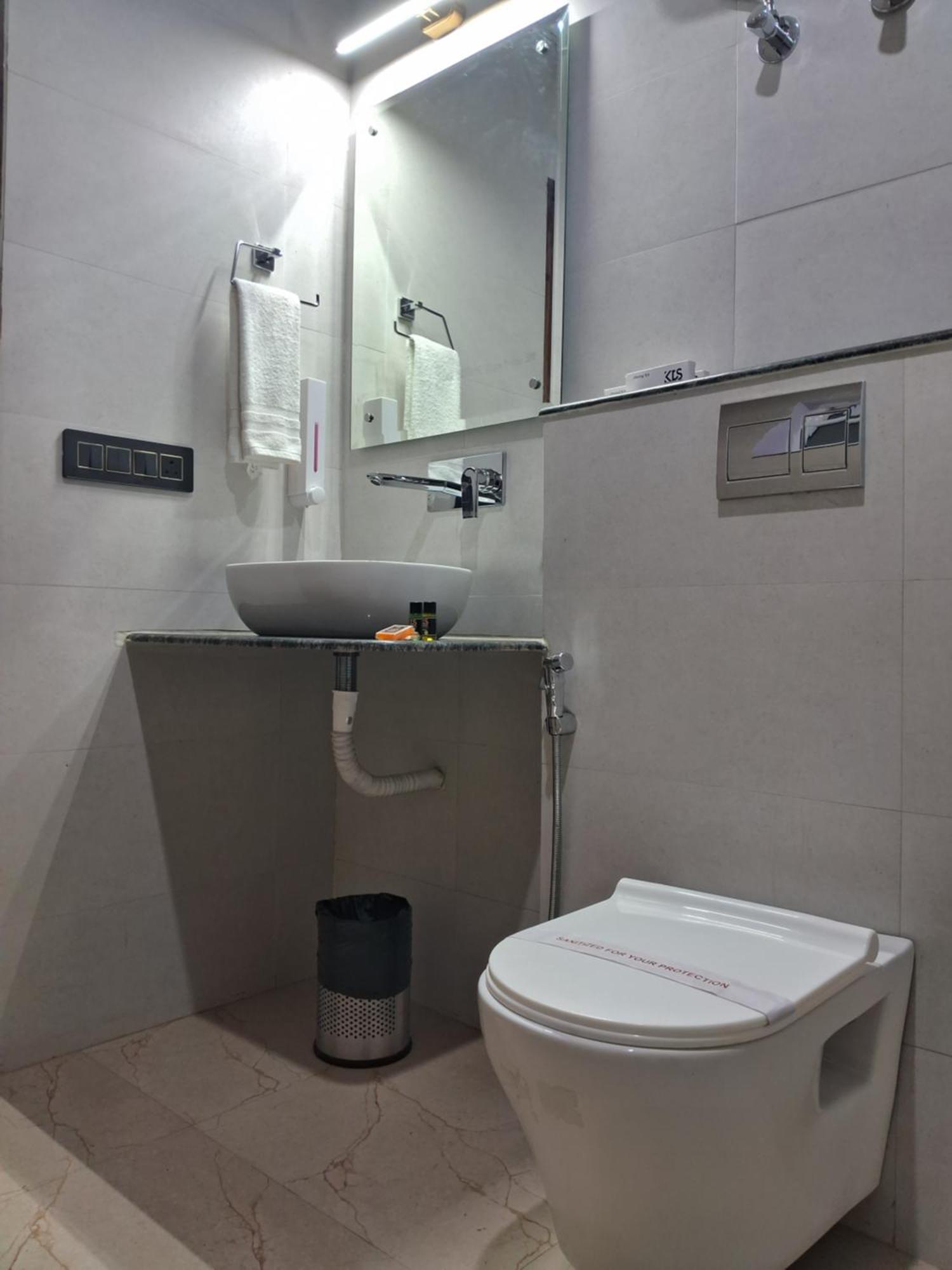 Emerald Suites Greater Noida Kamer foto