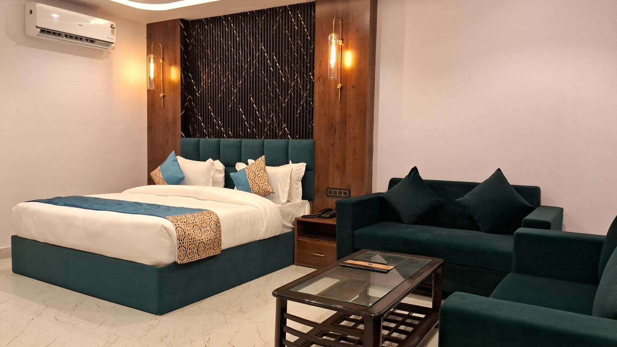 Emerald Suites Greater Noida Kamer foto