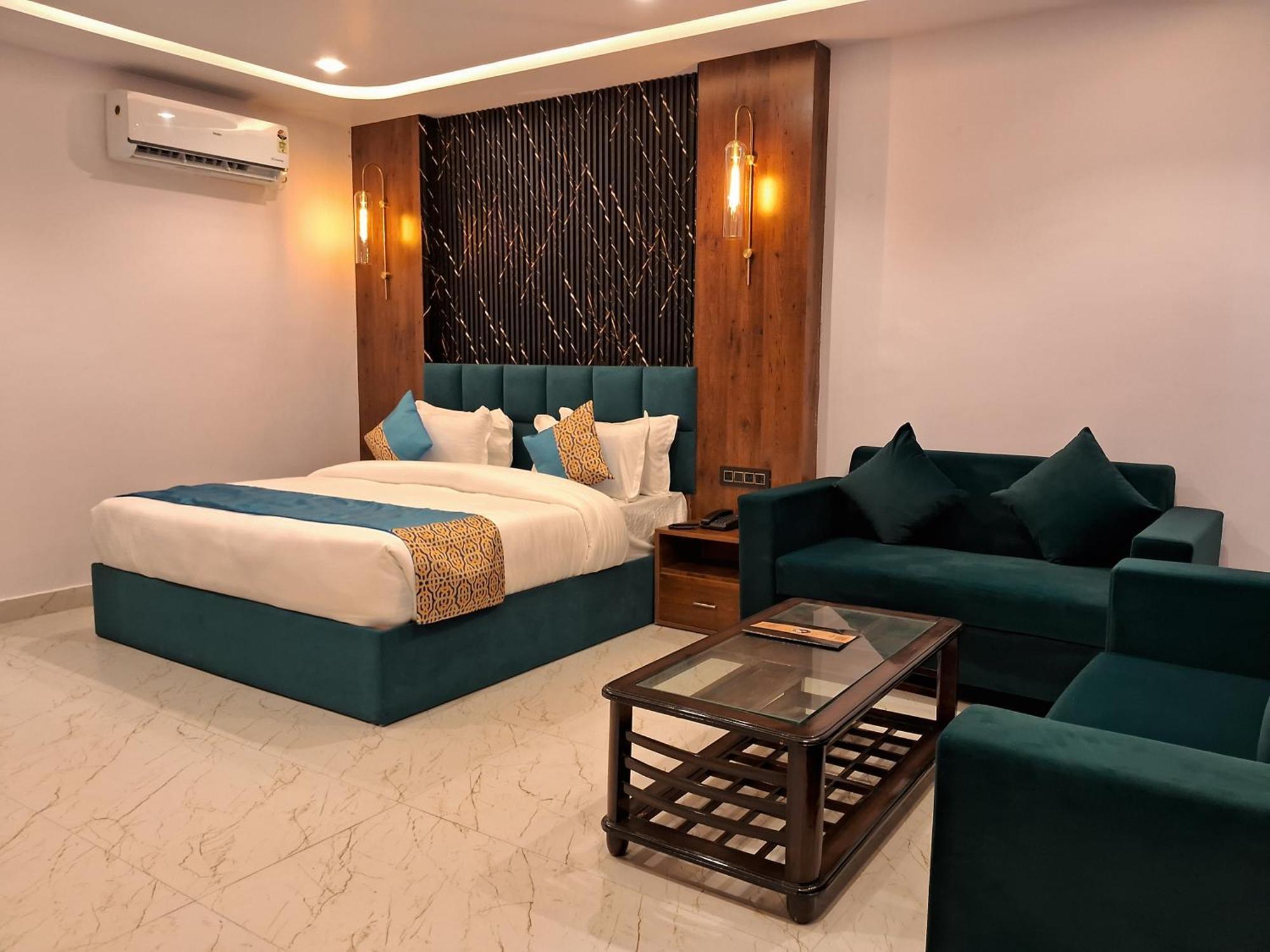 Emerald Suites Greater Noida Kamer foto