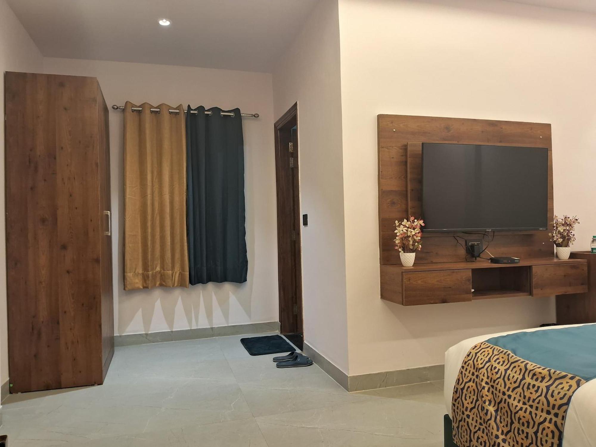 Emerald Suites Greater Noida Kamer foto